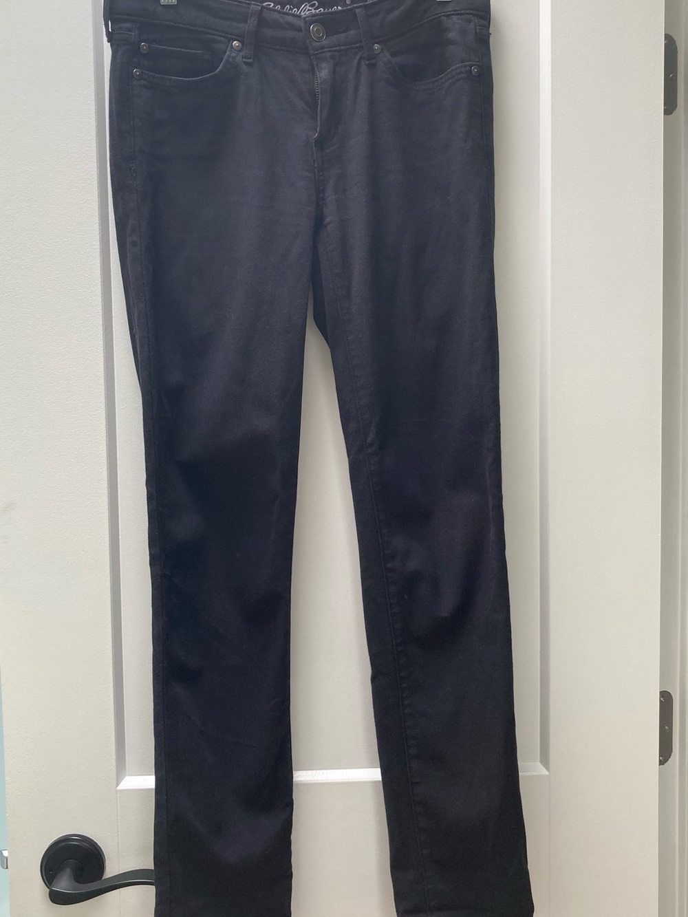 Eddie Bauer Women's Slim Straight Jeans - Black